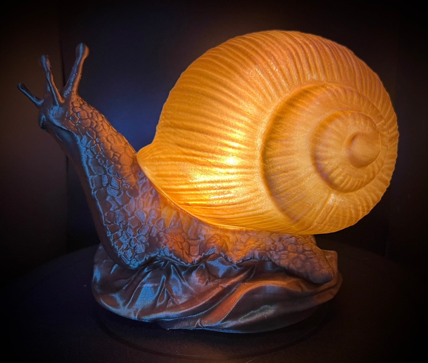Enchanting Bronze Beach Snail Lamp